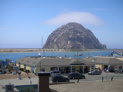 Morro Rock in Moor Bay
